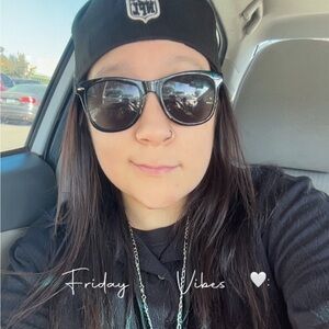 Meet your Posher, Laryssa